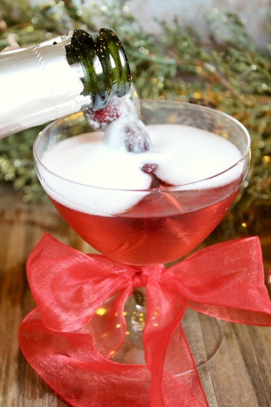 Jingle & Mingle Prosecco Cranberry Christmas Cocktail